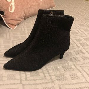 NWT Forever 21 Shimmer ankle boots size 7